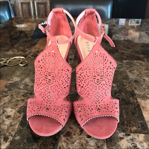 Heels - Picture 1 of 4